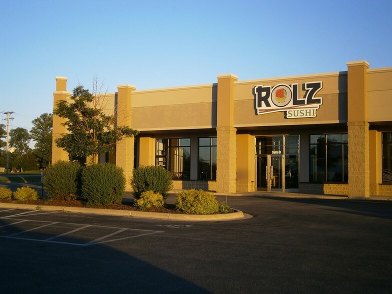 More Photos Of 940 Hansen Rd, Green Bay Storefront For Lease