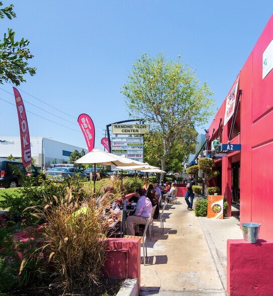 More Photos Of 901 W Victoria St, Compton Unknown For Lease