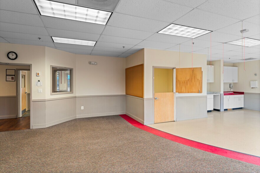 More Photos Of 42851 Smallwood Ter, Chantilly Daycare Center For Sale