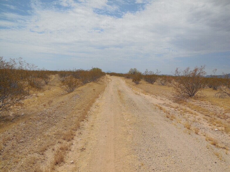 Primary Photo Of 5200 360th, Tonopah Land For Sale