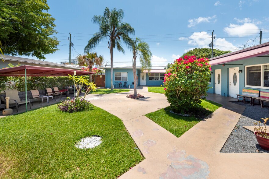 More Photos Of 123 Assisted Living Ave, Hollywood Assisted Living For Sale