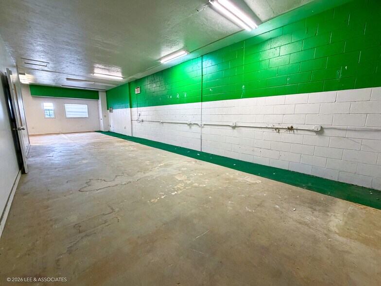 More Photos Of 3707 SW 42nd Ave, Gainesville Warehouse For Lease