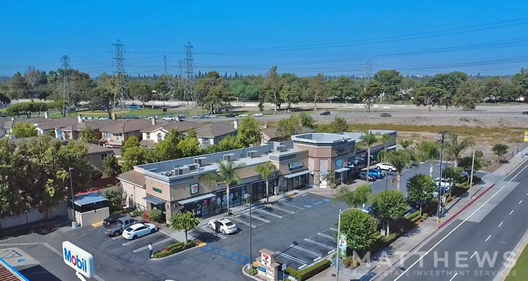 Primary Photo Of 11126 Del Amo Blvd, Lakewood Storefront For Lease
