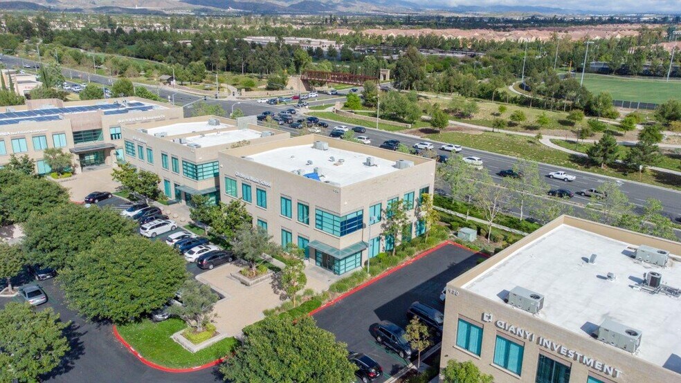 More Photos Of 950 Roosevelt Ave, Irvine Loft Creative Space For Sale