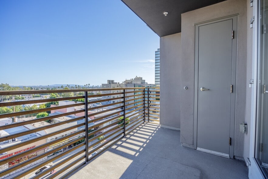 More Photos Of 12035 Wilshire Blvd, Los Angeles Apartments For Sale