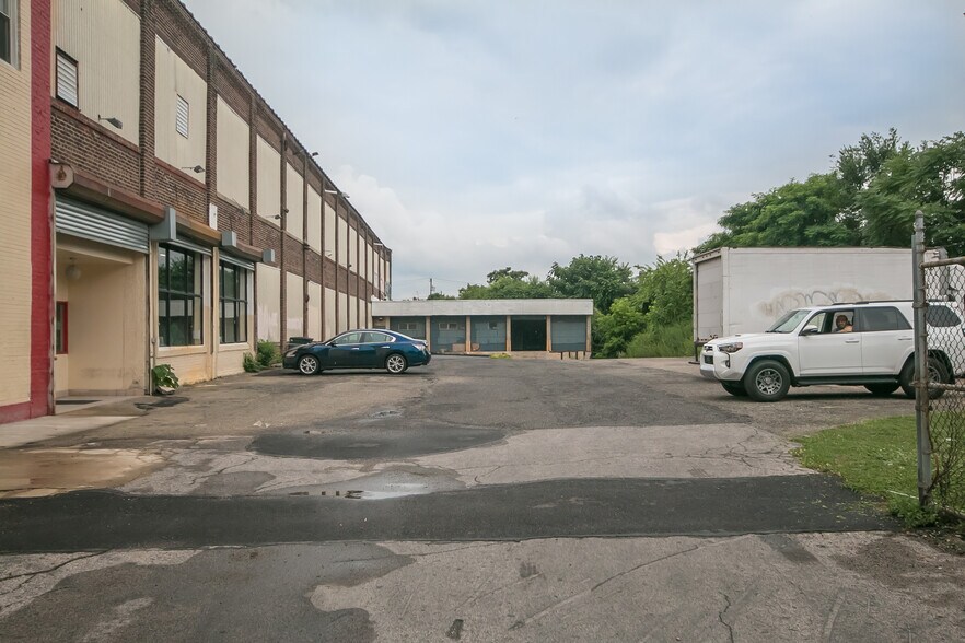More Photos Of 432 W Allegheny Ave, Philadelphia Warehouse For Sale