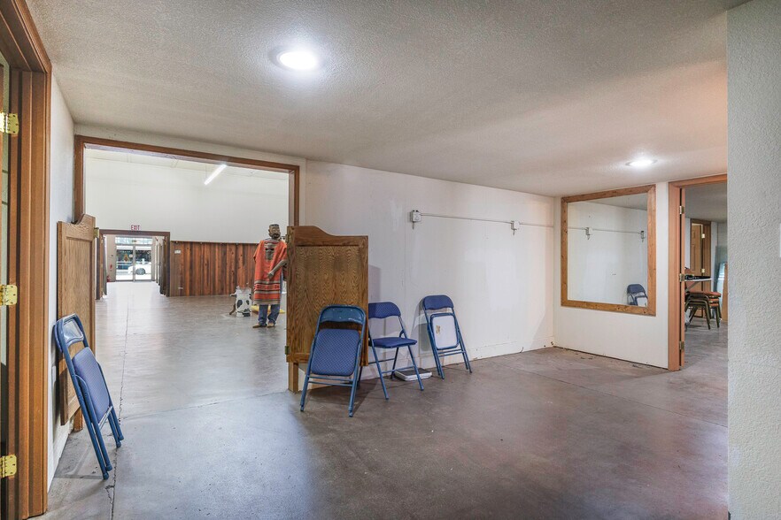 More Photos Of 403 N Florence St, Casa Grande Restaurant For Lease