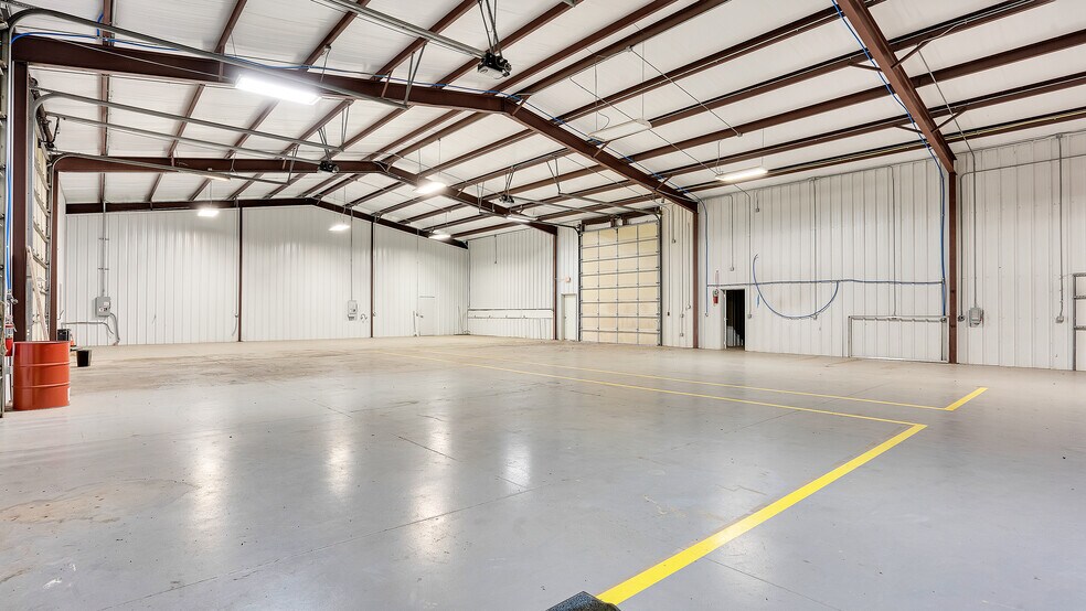 More Photos Of 2301 S Highway 77, Pauls Valley Industrial For Sale