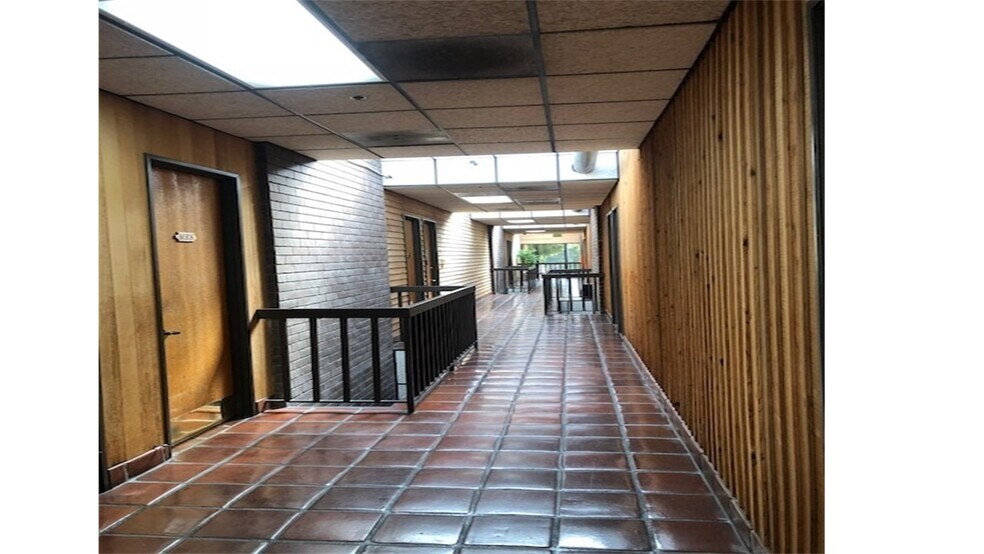 More Photos Of 159 E Live Oak Ave, Arcadia Office For Sale