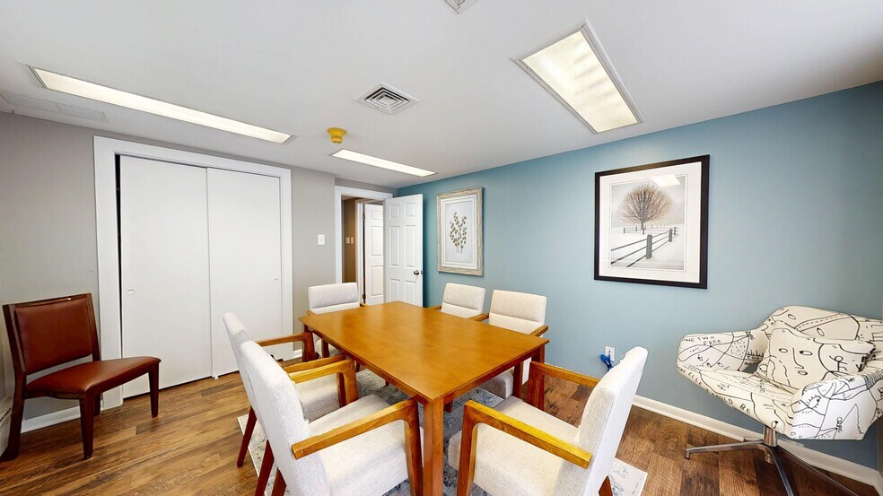 More Photos Of 172 Tuckerton Rd, Medford Office For Sale