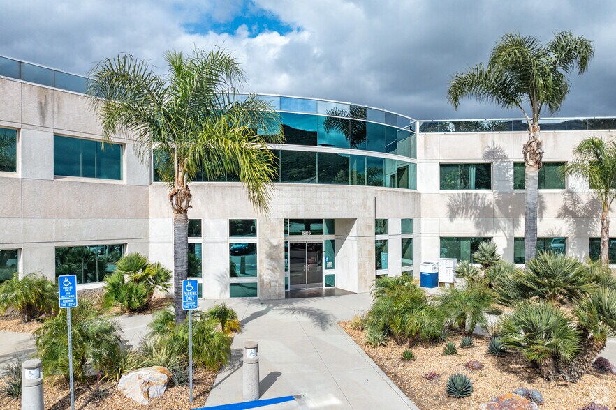 More Photos Of 43460 Ridge Park Dr, Temecula Office For Lease
