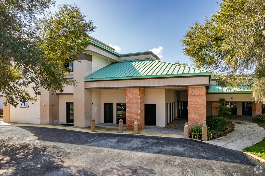 More Photos Of 5642-5652 Meadowlane St, New Port Richey Office For Sale