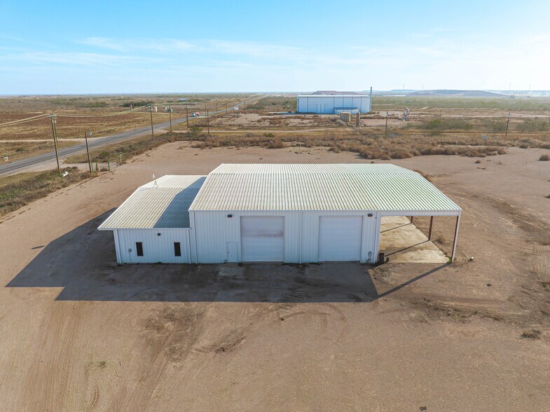 More Photos Of 2619 FM 3033, Stanton Warehouse For Lease