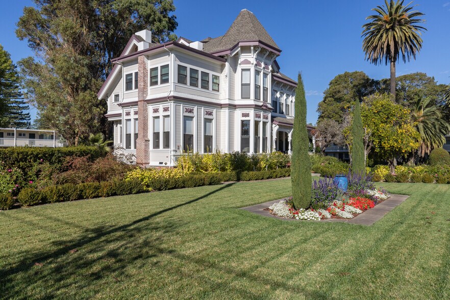 More Photos Of 423 Seminary St, Napa Specialty For Sale