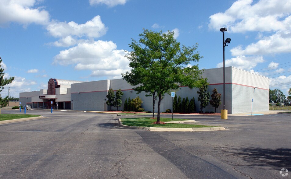 More Photos Of 22265 Eureka Rd, Taylor Movie Theatre For Sale