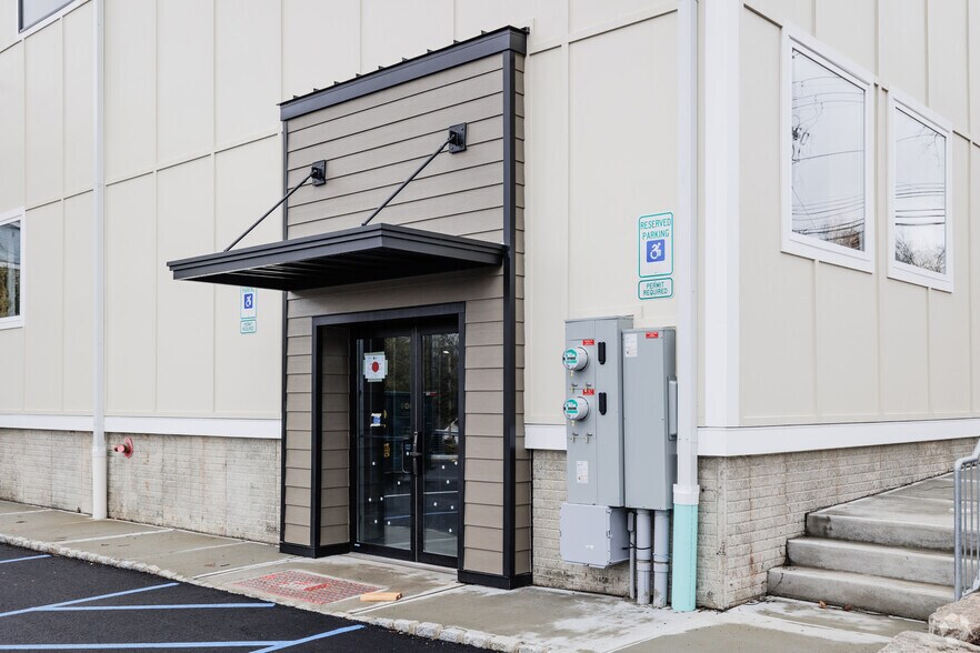 More Photos Of 130 Route 59, Airmont Warehouse For Lease