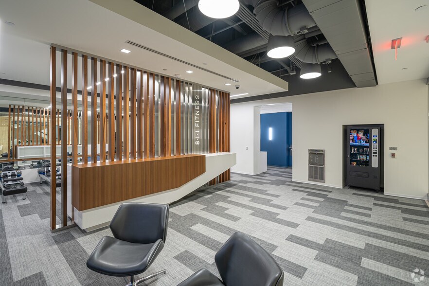 More Photos Of 811 Louisiana St, Houston Office For Lease