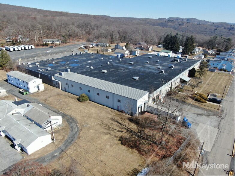 More Photos Of 2001 Market St, Ashland Manufacturing For Sale