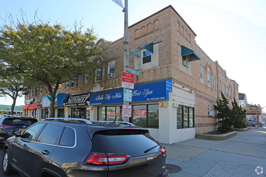 More Photos Of 1042-1052 W Beech St, East Atlantic Beach Storefront Retail Residential For Lease