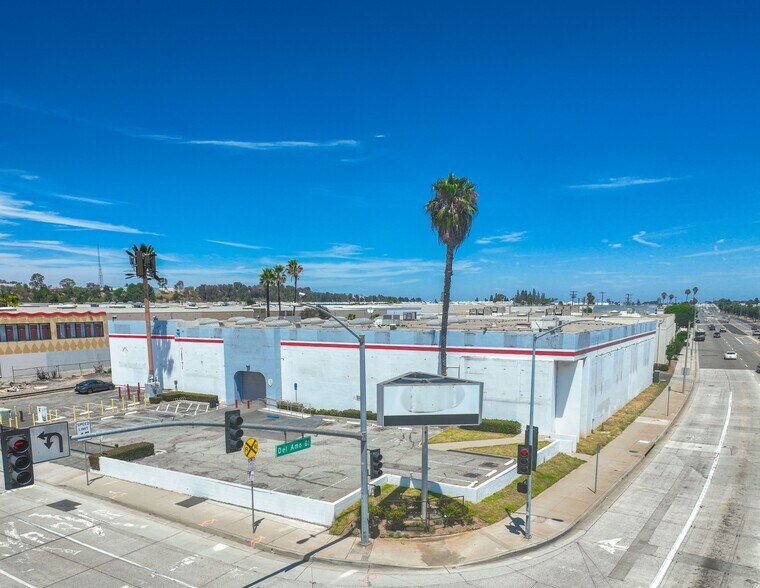 Primary Photo Of 20310 S Wilmington Ave, Rancho Dominguez Showroom For Lease