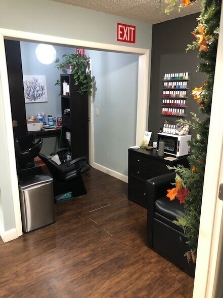 More Photos Of 1635 S Ridgewood Ave, Daytona Beach Office For Lease