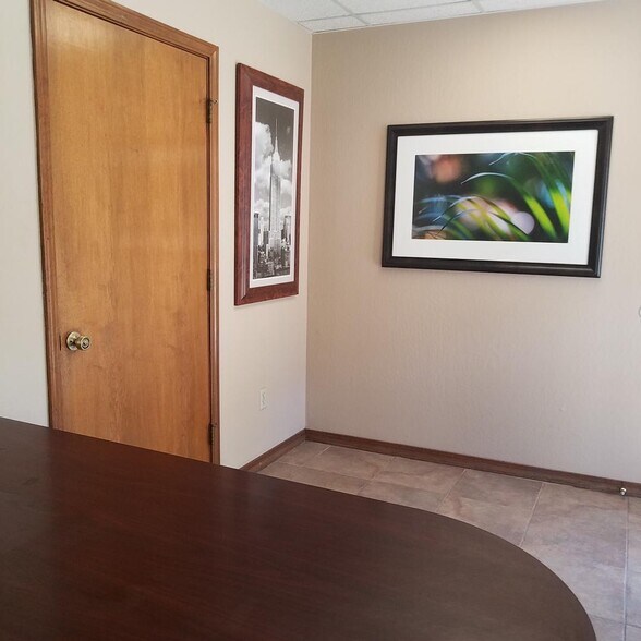 More Photos Of 8035 Madison Ave, Citrus Heights Office For Lease