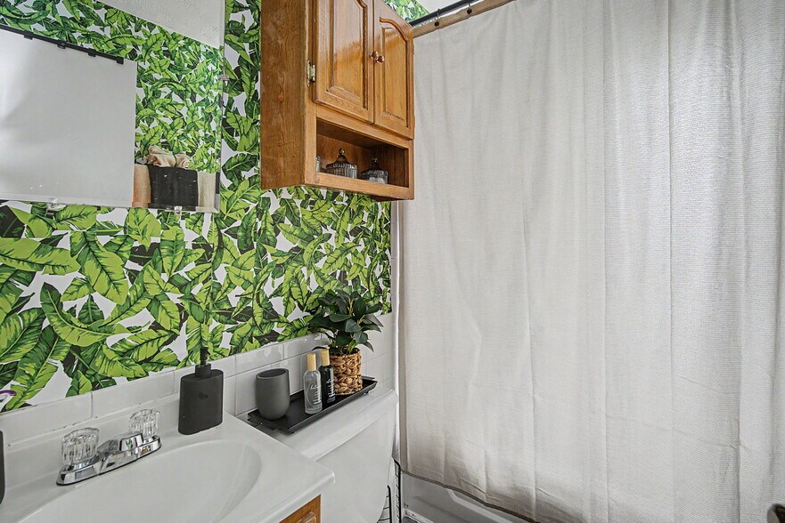 More Photos Of 526-532 Corona Ave, Dayton Apartments For Sale