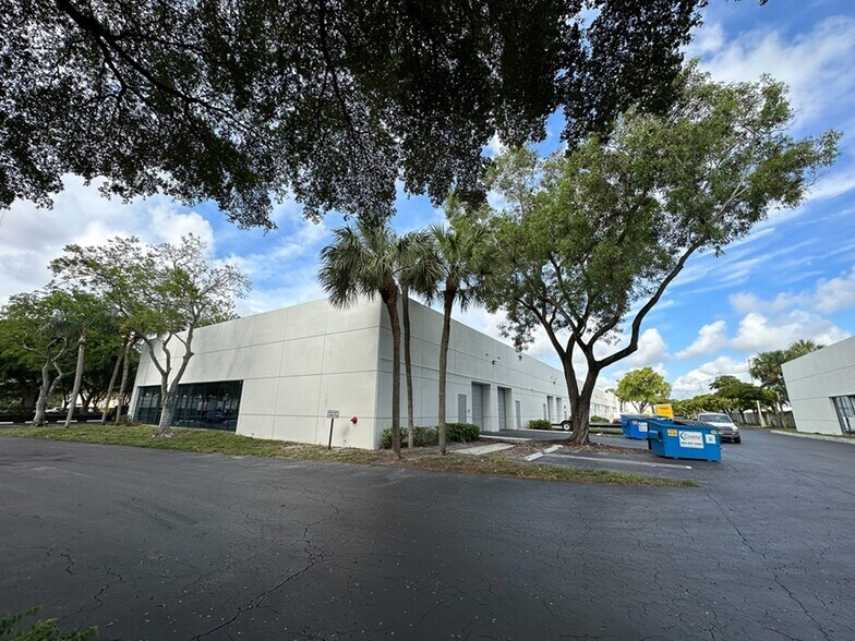 More Photos Of 3600-3665 Park Central Blvd N, Pompano Beach Unknown For Lease