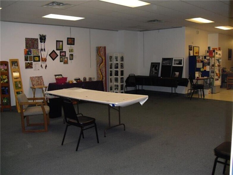 More Photos Of 950 5th Ave, New Kensington Freestanding For Sale