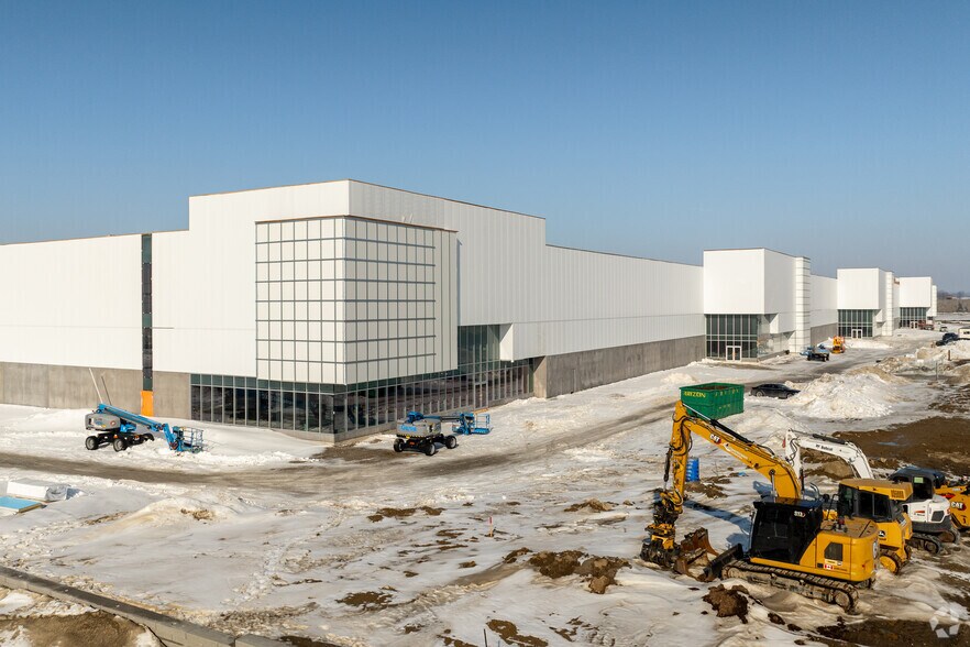 Primary Photo Of 11260 Jane St, Vaughan Warehouse For Lease