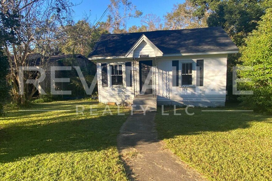 More Photos Of Downtown, Mobile Specialty For Sale