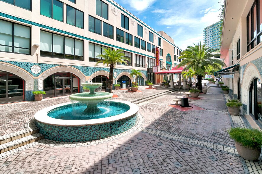 More Photos Of 2911 Grand Ave, Coconut Grove Office For Lease