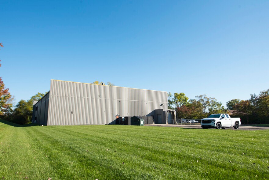 More Photos Of 6141 Avery Rd, Dublin Warehouse For Sale