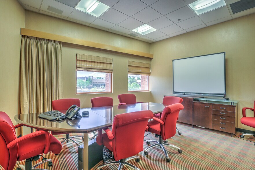 More Photos Of 9900 Covington Cross Dr, Las Vegas Office For Lease