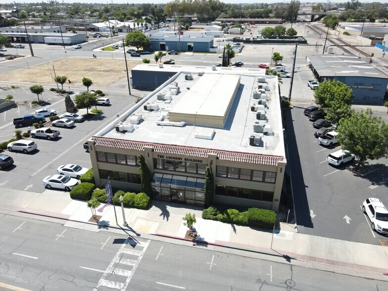 More Photos Of 425 W 7th St, Hanford Office For Sale