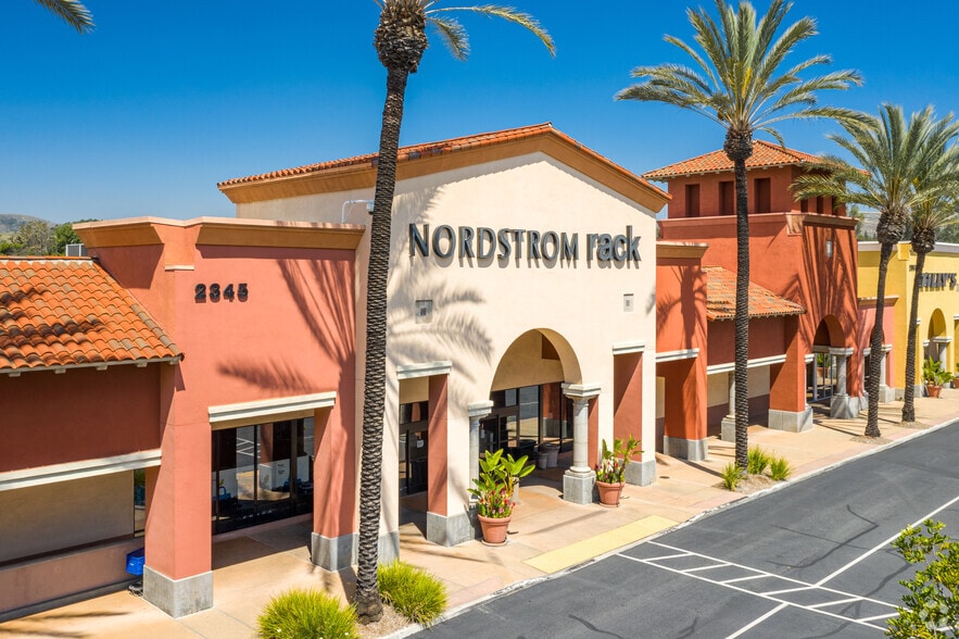 More Photos Of 2315-2595 E Imperial Hwy, Brea Unknown For Lease