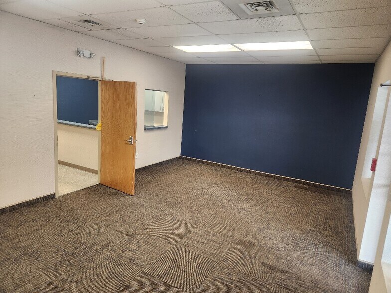 More Photos Of 764 Campbell Ave, West Haven Office For Sale