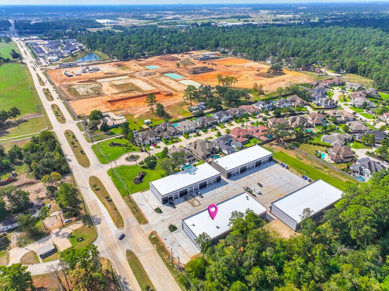 More Photos Of 23645 Gosling Rd, Spring Flex For Lease