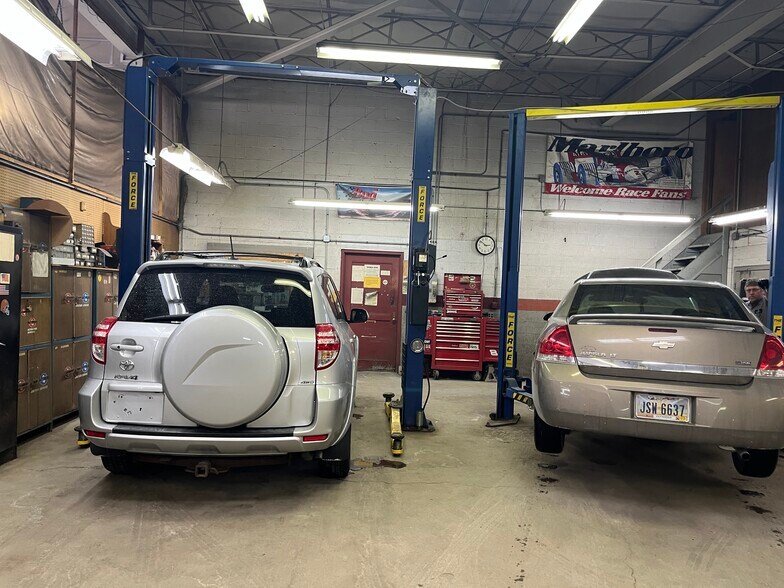 More Photos Of 9255 Brookpark Rd, Parma Auto Dealership For Sale