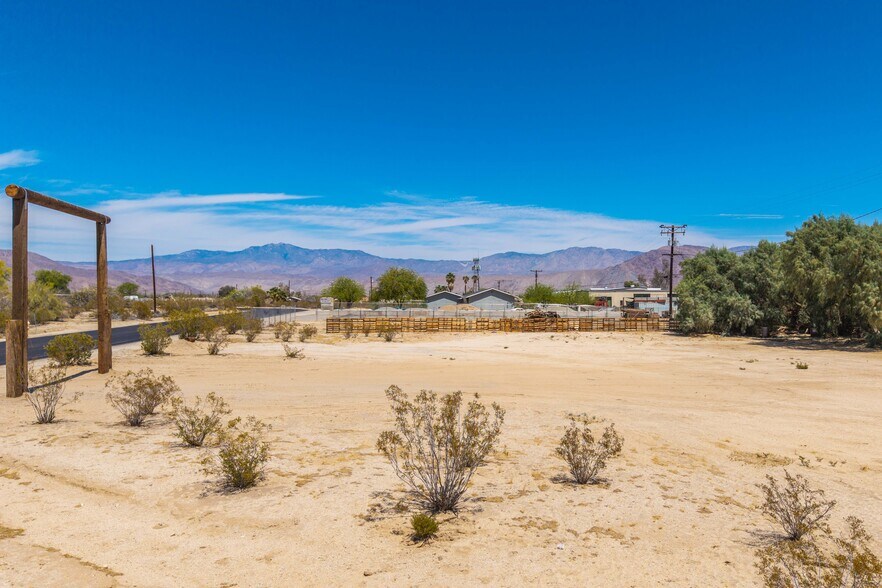 More Photos Of 2476 Stirrup Rd, Borrego Springs General Retail For Sale