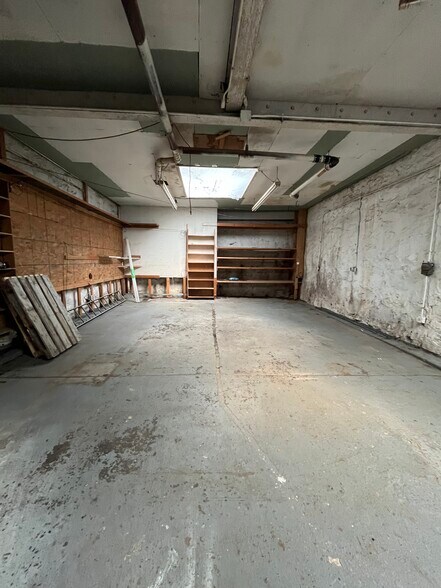 More Photos Of 78 N Broadway, Yonkers Office For Lease