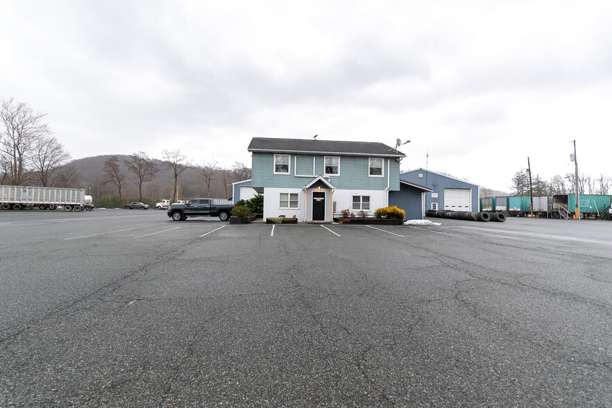 More Photos Of 56 US 46 Hwy, Columbia Distribution For Lease