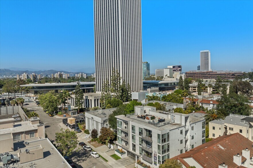 More Photos Of 738 S Ogden Dr, Los Angeles Apartments For Sale