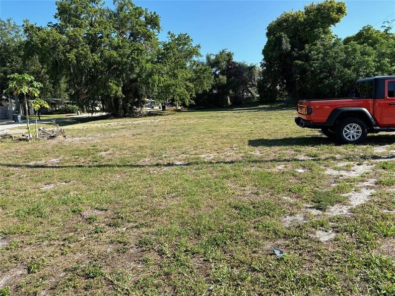 More Photos Of 0 Albert Pl, Sarasota Land For Sale
