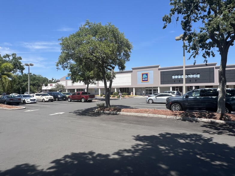 Primary Photo Of 2900 34TH St S, Saint Petersburg General Retail For Lease