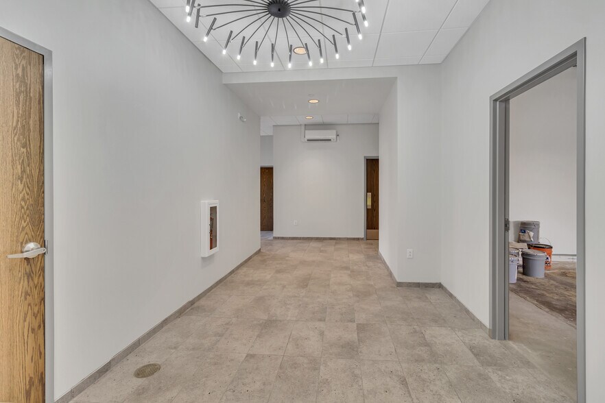 More Photos Of 602 Hill Ave, Nashville Medical For Sale