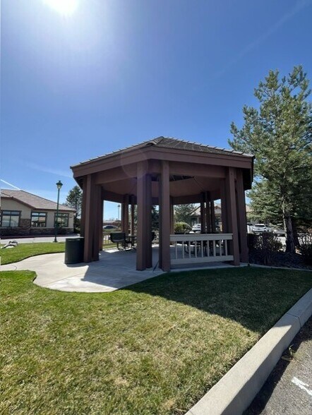 More Photos Of 140 W Huffaker Ln, Reno Office Residential For Lease