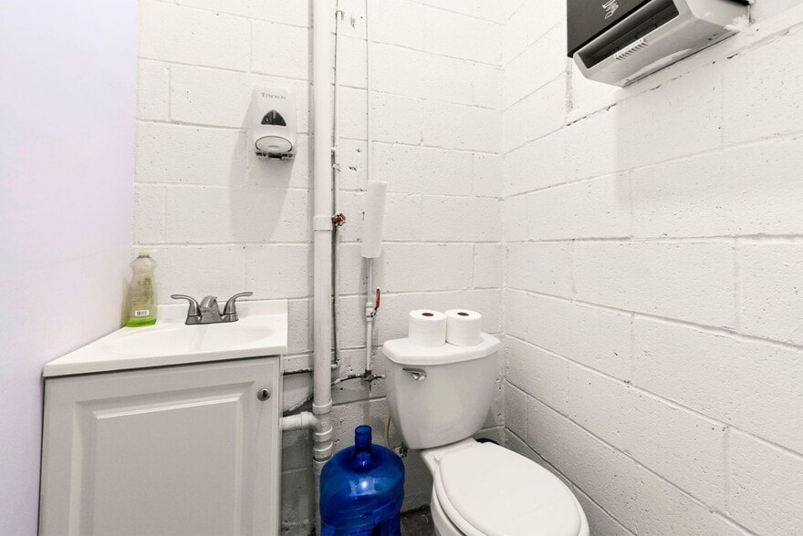 More Photos Of 283 Belmont Ave, Haledon Storefront Retail Residential For Sale