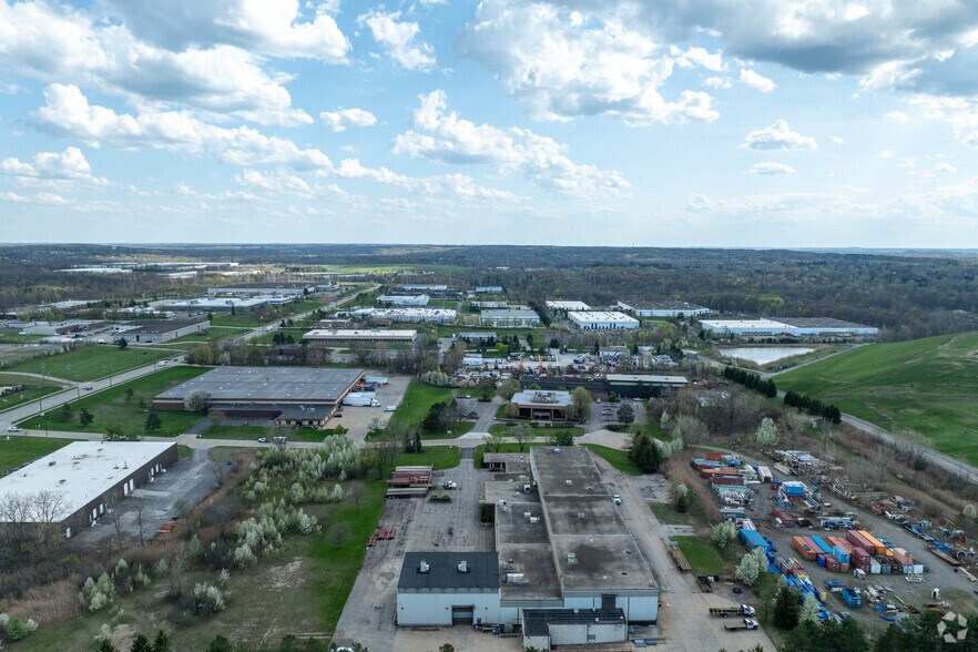 More Photos Of 29125 Hall St, Solon Manufacturing For Sale