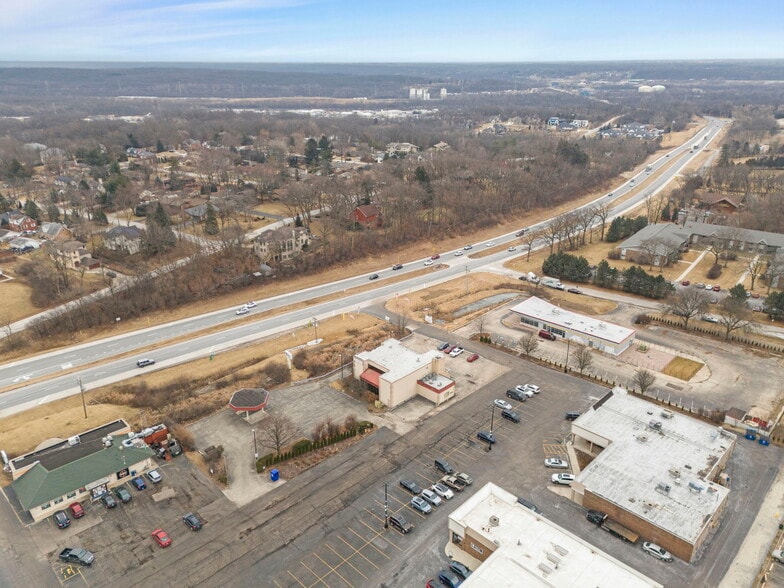 More Photos Of 10S660 Kingery Hwy, Willowbrook Office For Sale